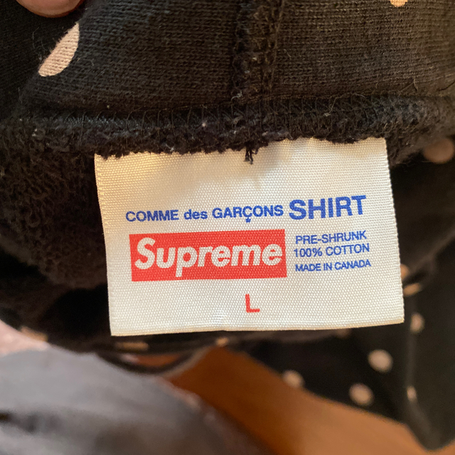 Supreme(シュプリーム)の本日中限定価格　最終値下げ　supreme  COMME des GARCONS メンズのトップス(パーカー)の商品写真