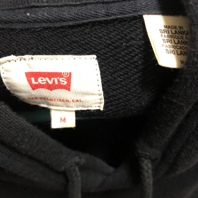 Levi's(リーバイス)のリーバイス　パーカー　Mサイズ メンズのトップス(パーカー)の商品写真