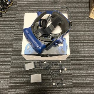 ハリウッドトレーディングカンパニー(HTC)のHTC VIVE pro アップグレードキット　中古品(PC周辺機器)