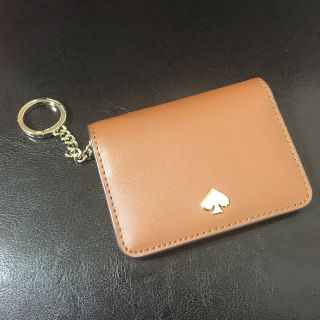 ケイトスペードニューヨーク(kate spade new york)の未使用 kate spade new york ｶｰﾄﾞｹｰｽ ﾌﾞﾗｳﾝ(名刺入れ/定期入れ)