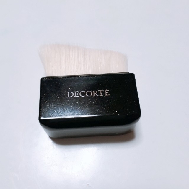 COSME DECORTE(コスメデコルテ)のCOSME DECORTE コスメデコルテファンデーションブラシ コスメ/美容のメイク道具/ケアグッズ(ブラシ・チップ)の商品写真