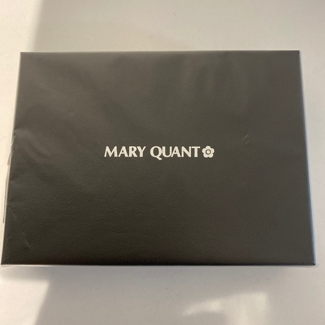 MARY QUANT(マリークワント)のわか様専用　マリークワント　フロントポケット  シングルパスケース　ブラック レディースのファッション小物(パスケース/IDカードホルダー)の商品写真