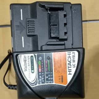 ヒタチ(日立)のhitachi リチウムイオン 充電器(工具/メンテナンス)