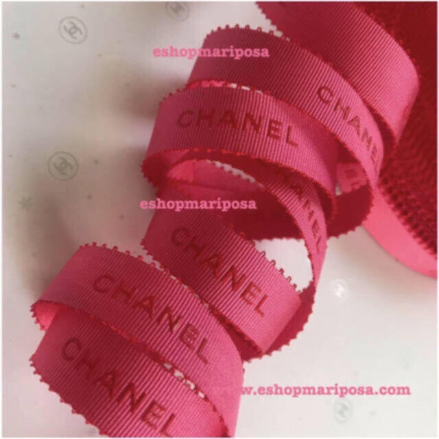 CHANEL(シャネル)のシャネルリボン🎀 & カメリアシール付き♪  限定ラッピングリボン ステッカー インテリア/住まい/日用品のオフィス用品(ラッピング/包装)の商品写真