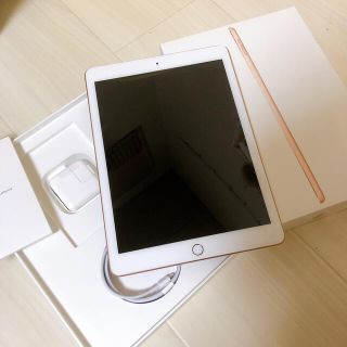 アイパッド(iPad)のiPad第6世代　2018 32GB Wifi(タブレット)