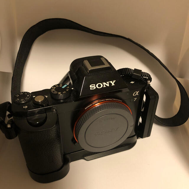 SONY α７ ボディ（ILCE-7） レンズその他オマケ付き