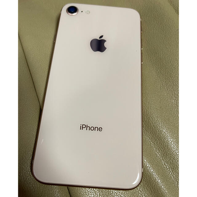 Apple(アップル)のiPhone8 SIMフリー　バッテリー100% スマホ/家電/カメラのスマートフォン/携帯電話(スマートフォン本体)の商品写真