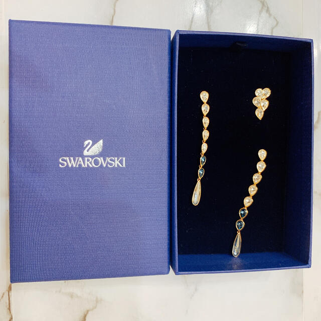 SWAROVSKI スワロフスキー ピアス　2way