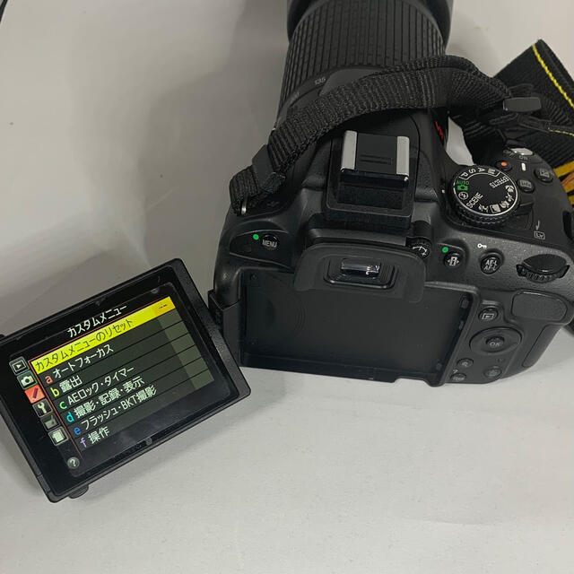 デジタル一眼美品　Nikon  一眼レフ カメラ　D5100 動画撮影　wi-fiSD変更可