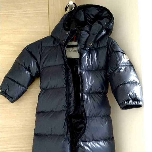 MONCLER(モンクレール)のモンクレール（カバーオール） キッズ/ベビー/マタニティのベビー服(~85cm)(カバーオール)の商品写真