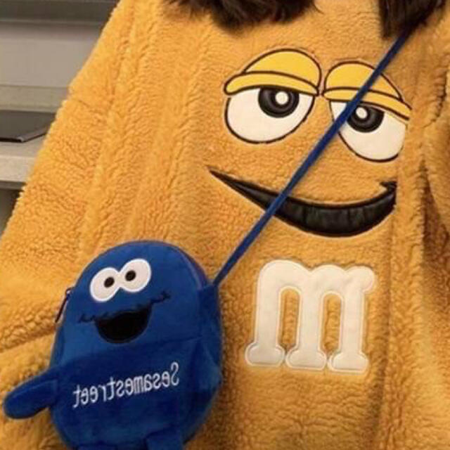 m＆m's もこもこトレーナー 黄色 イエロー ボア 韓国 あったか 厚手 冬物 レディースのトップス(トレーナー/スウェット)の商品写真