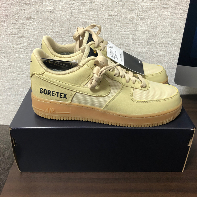 NIKE(ナイキ)の【国内正規品】26.5 / NIKE AIR FORCE 1 GORE-TEX メンズの靴/シューズ(スニーカー)の商品写真