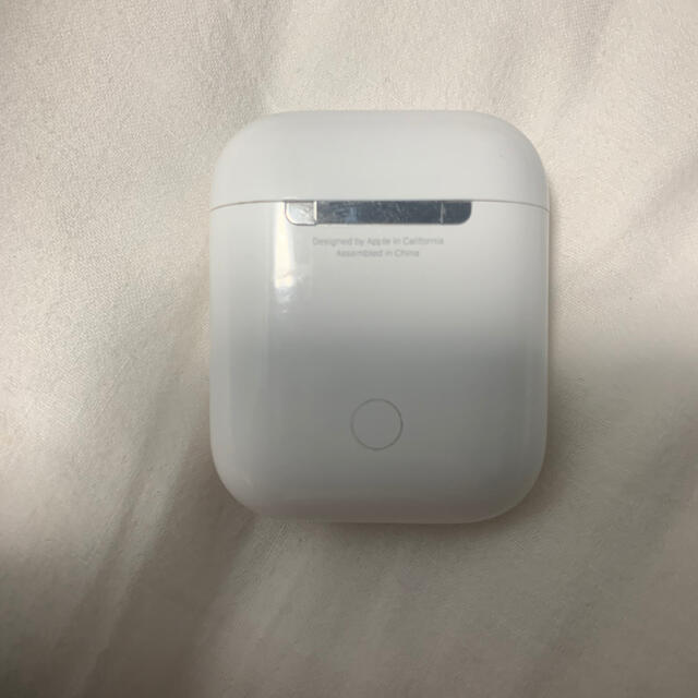 Apple(アップル)のAirpods 第一世代  本体のみ 値下げ スマホ/家電/カメラのオーディオ機器(ヘッドフォン/イヤフォン)の商品写真