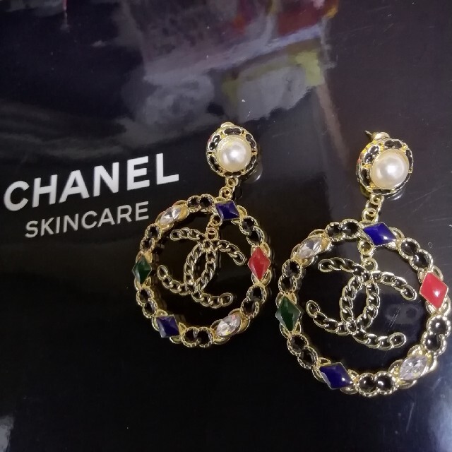 CHANEL(シャネル)のCHANEL　シャネル　ピアス　ノベルティ レディースのアクセサリー(ピアス)の商品写真