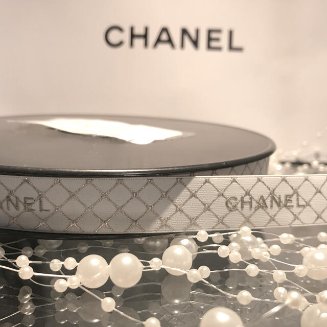 CHANEL(シャネル)の最後の1m❣️2020年限定　レア　シャネルリボン　1.5cm幅×1m ハンドメイドの素材/材料(その他)の商品写真