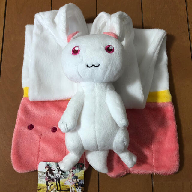 【新品未使用】まどマギ 物販限定 ぬいぐるみマフラー キュゥべえ