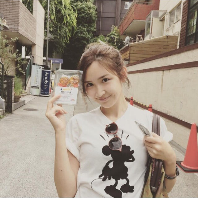 SNIDEL(スナイデル)の紗栄子着用snidelミッキーTシャツ レディースのトップス(Tシャツ(半袖/袖なし))の商品写真