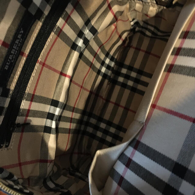 BURBERRY(バーバリー)のダーリング様専用　BURBERRYバーバリーナイロン革リュック キッズ/ベビー/マタニティのこども用バッグ(リュックサック)の商品写真