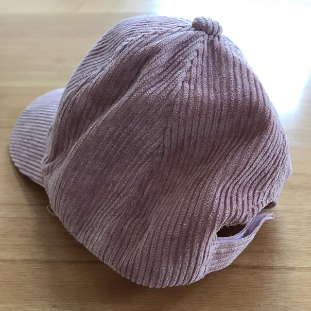 スモーキーピンク　キャップ　帽子 レディースの帽子(キャップ)の商品写真