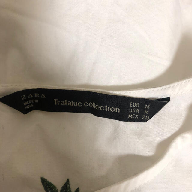 ZARA(ザラ)のZARA 刺繍ブラウス レディースのトップス(シャツ/ブラウス(長袖/七分))の商品写真