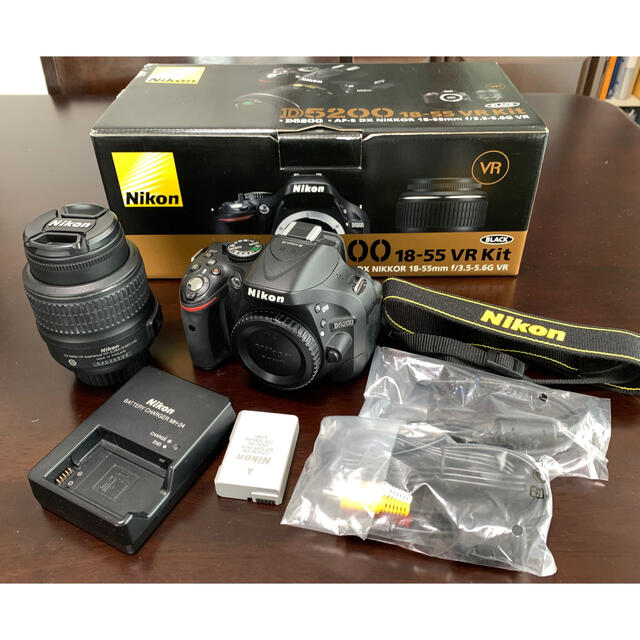 Nikon デジタル一眼レフカメラ D5200 18-55VR レンズキット R