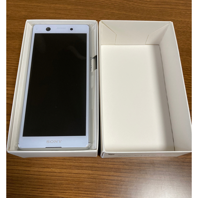 Xperia(エクスペリア)の本日限定値下げ【新品】XPERIA ace 64GB ホワイトsimフリー スマホ/家電/カメラのスマートフォン/携帯電話(スマートフォン本体)の商品写真