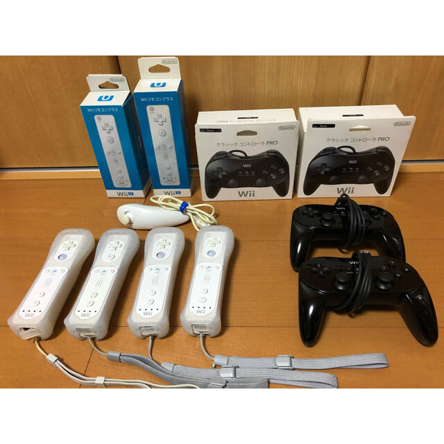 Wii本体＋リモコン４個＋クラシックコントローラ２個＋ヌンチャク＋ソフト10本