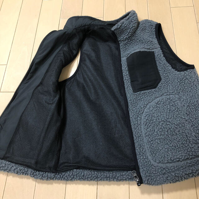 GU(ジーユー)のキッズ　フリースベスト(GU) 120cm キッズ/ベビー/マタニティのキッズ服男の子用(90cm~)(ジャケット/上着)の商品写真