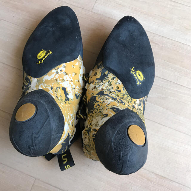 LA SPORTIVA(スポルティバ)のスポルティバ　ソリューション　39 スポーツ/アウトドアのアウトドア(登山用品)の商品写真