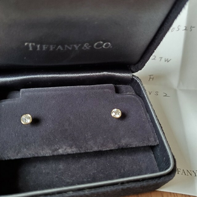 Tiffany & Co. - ティファニー　バイザヤードピアス　YG 0.42ct