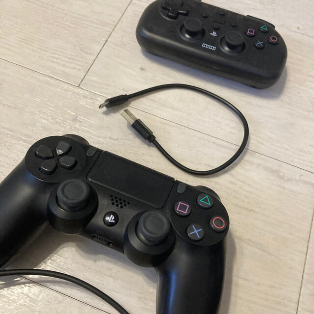 ps4 CUH-2000 500GB 箱説無し HORIコントローラー付き ps4 CUH-2000 500GB 箱説無し HORIコントローラー付き