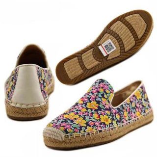 アグ(UGG)の新品☆UGG SANDRINNE LIBERTY(スリッポン/モカシン)