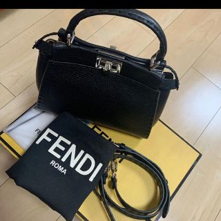 フェンディ(FENDI)の美品♡FENDI ピーカブー セレリア　ミニ ブラック(ハンドバッグ)