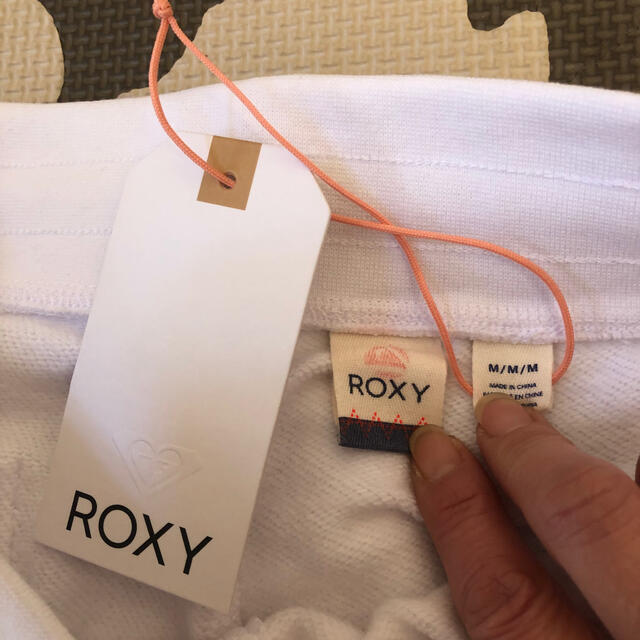 Roxy(ロキシー)の新品・未使用　ROXYスゥェットパンツ レディースのパンツ(カジュアルパンツ)の商品写真
