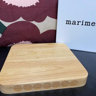 マリメッコ(marimekko)のマリメッコ　まな板　chopping board(調理道具/製菓道具)