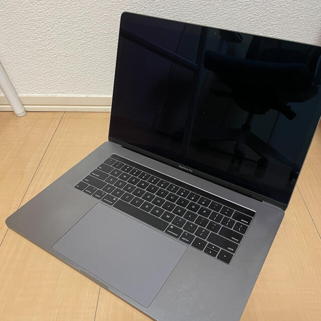 MacBook Pro 15インチ 2018 corei7 メモリ16GB