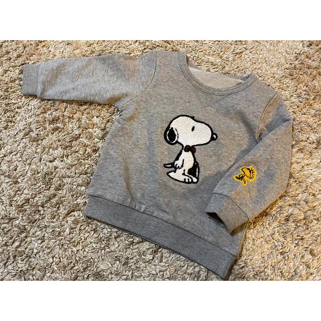 SNOOPY(スヌーピー)のスヌーピー　トレーナー　新品 キッズ/ベビー/マタニティのベビー服(~85cm)(トレーナー)の商品写真