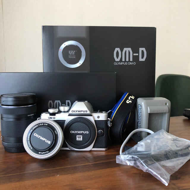 カメラ【値引き中】OLYMPUS OM-D E-M10 MarkⅡダブルレンズキット