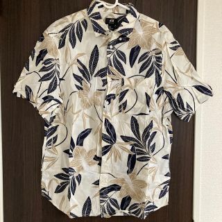 エイチアンドエム(H&M)のH&M アロハシャツ　ハワイ　シャツ(シャツ)