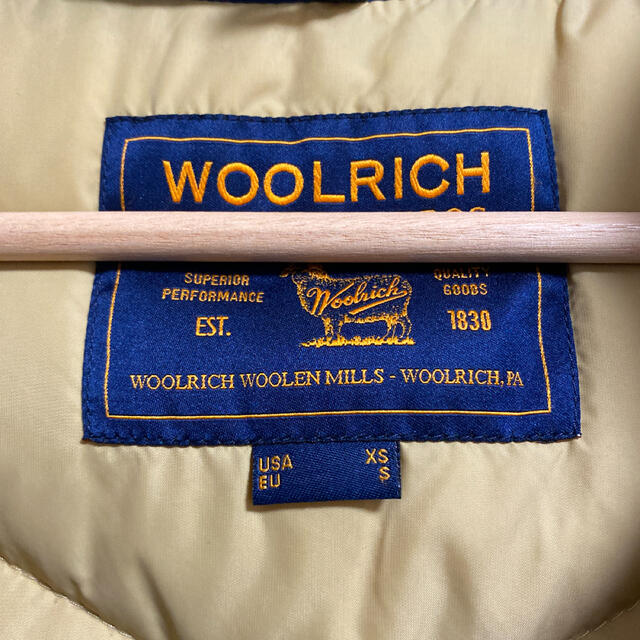 WOOLRICH(ウールリッチ)のwoolrich ウールリッチ アークティックパーカー XS ロイヤルブルー メンズのジャケット/アウター(ダウンジャケット)の商品写真