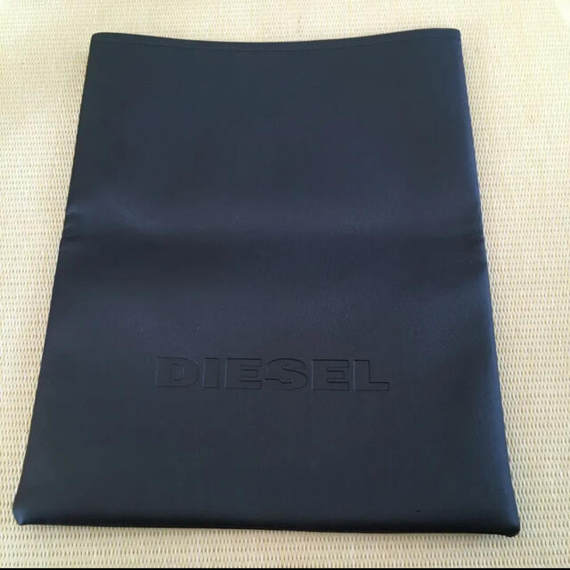 DIESEL(ディーゼル)のDIESEL レディースのバッグ(クラッチバッグ)の商品写真