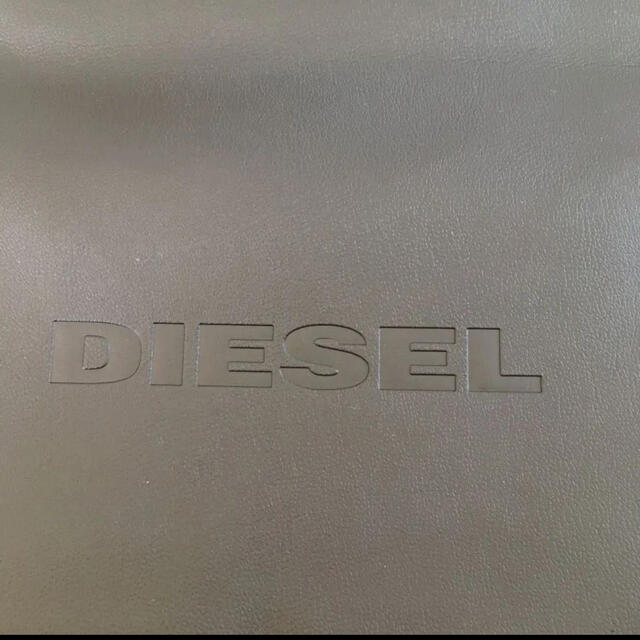 DIESEL(ディーゼル)のDIESEL レディースのバッグ(クラッチバッグ)の商品写真