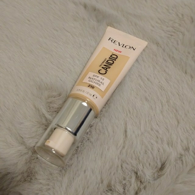 REVLON(レブロン)のREVLON　フォトレディキャンディッドファンデーション コスメ/美容のベースメイク/化粧品(ファンデーション)の商品写真