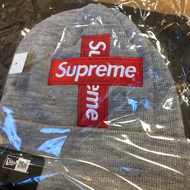 Supreme(シュプリーム)のsupreme ニット帽 ビーニー　box logo メンズの帽子(ニット帽/ビーニー)の商品写真