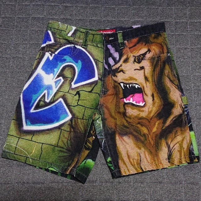 Supreme(シュプリーム)のSupreme Lion's Den Shorts メンズのパンツ(ショートパンツ)の商品写真