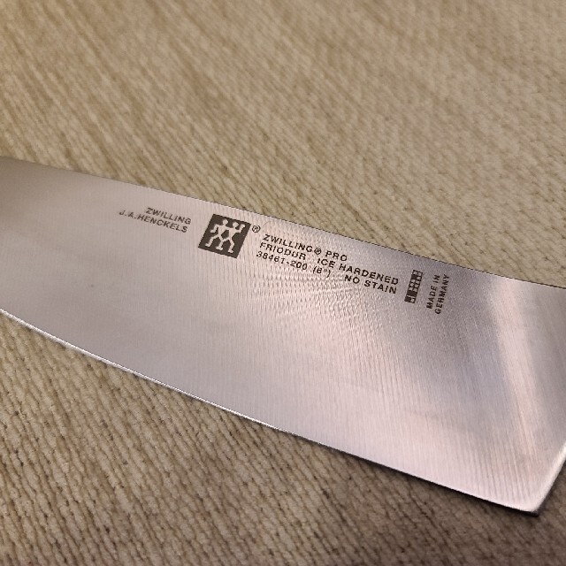ったものに Zwilling Henckels - Zwilling Pro Wood シェフナイフ 20cmの通販 by Sempron2's ったものに Zwilling Henckels - Zwilling Pro Wood シェフナイフ 20cmの通販 by Sempron2's