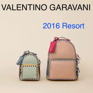 ヴァレンティノ(VALENTINO)のVALENTINO ヴァレンティノ バックパック　リュック　スタッズ　バッグ(リュック/バックパック)