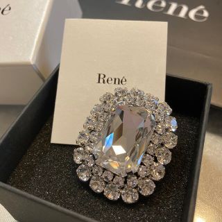 ルネ(René)のRene♡  ビジューブローチ　新品同様(ブローチ/コサージュ)