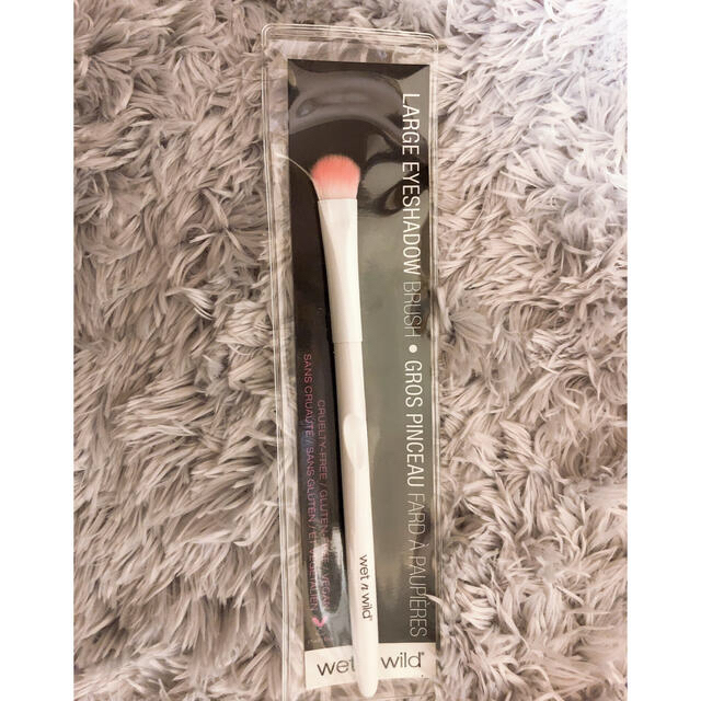 NYX(エヌワイエックス)のNYXとLUXIEのメイクブラシ コスメ/美容のメイク道具/ケアグッズ(ブラシ・チップ)の商品写真