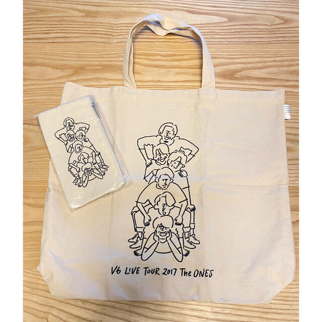 V6 V6 17年 The Ones コンサートグッズ トートバッグ ポーチの通販 By おさかにゃ S Shop ブイシックスならラクマ V6 V6 17年 The Ones コンサートグッズ トートバッグ ポーチの通販 By おさかにゃ S Shop ブイシックスならラクマ